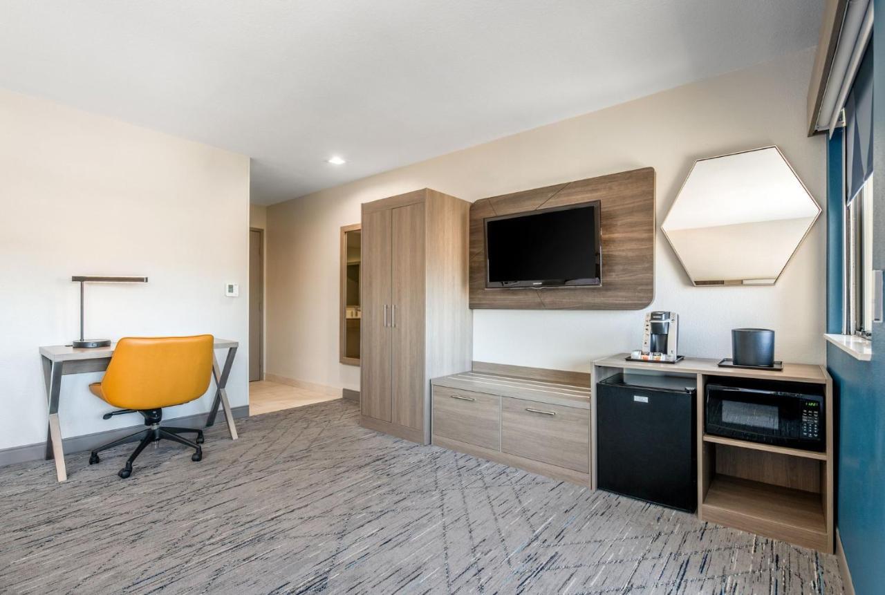 Holiday Inn Express San Diego South - National City By Ihg Esterno foto