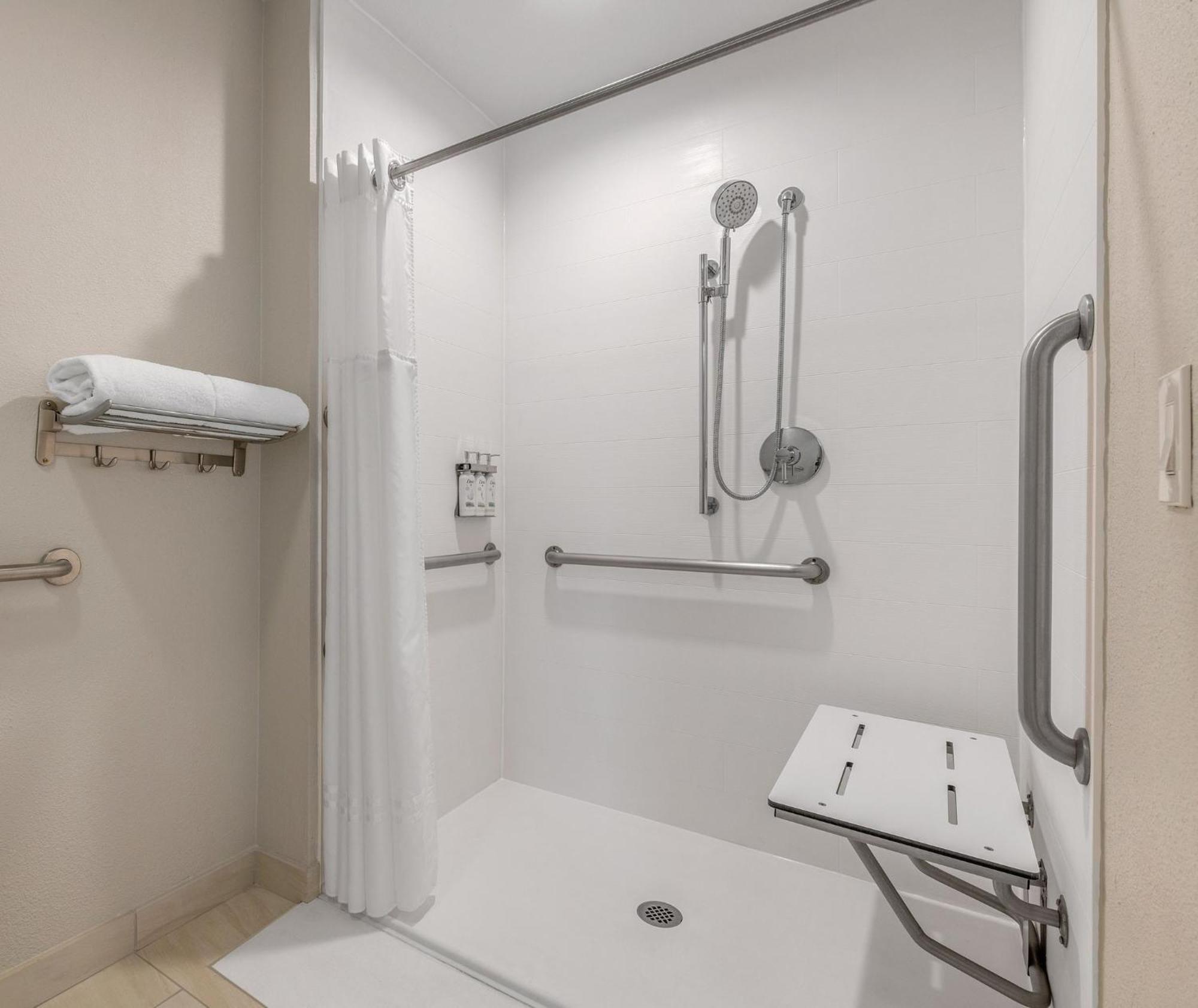 Holiday Inn Express San Diego South - National City By Ihg Esterno foto