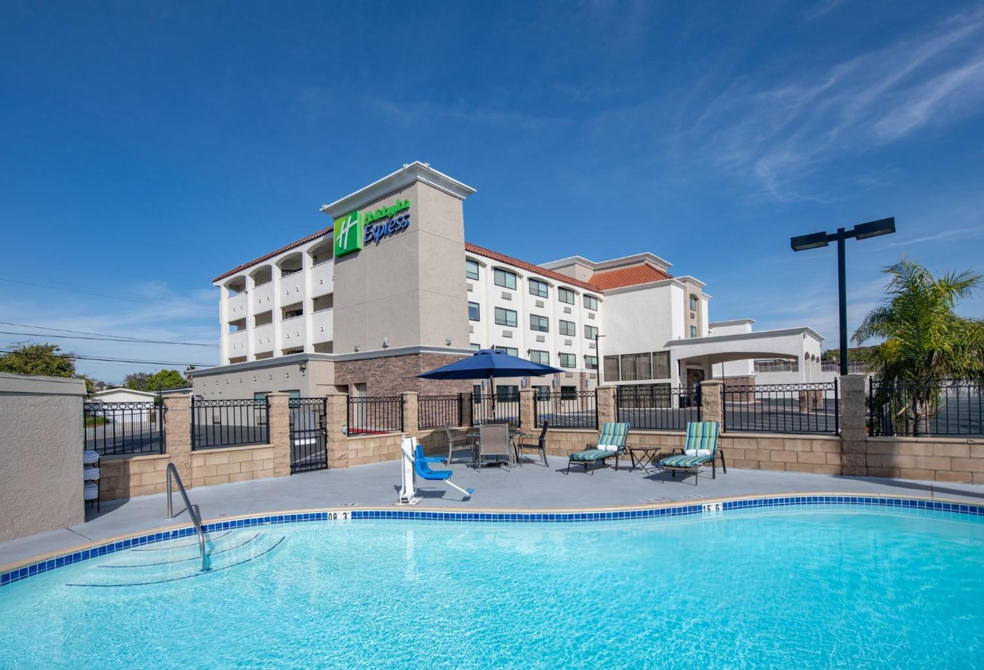 Holiday Inn Express San Diego South - National City By Ihg Esterno foto