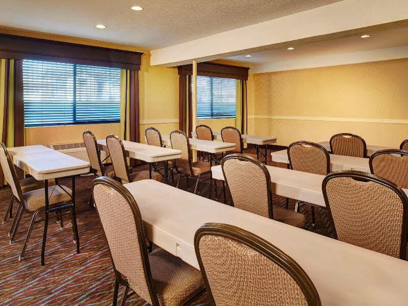 Holiday Inn Express San Diego South - National City By Ihg Esterno foto